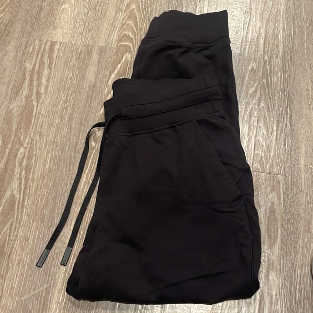 Lululemon ready to rulu cropped joggers